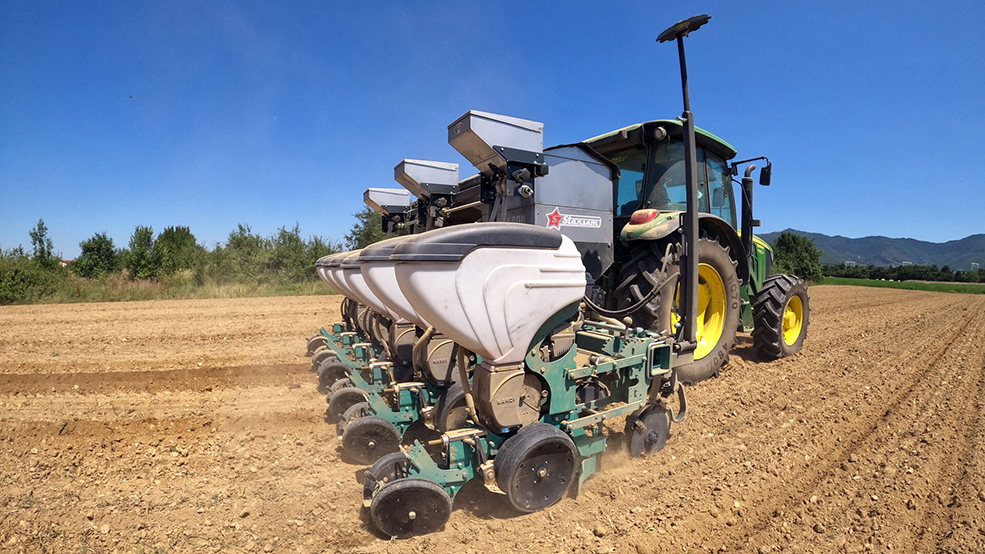 NARDI Vacuum Planters -- Farm Equipment