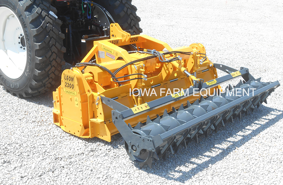 https://www.iowafarmequipment.com/Valentini/valentini-leon-rock-crusher-17.jpg